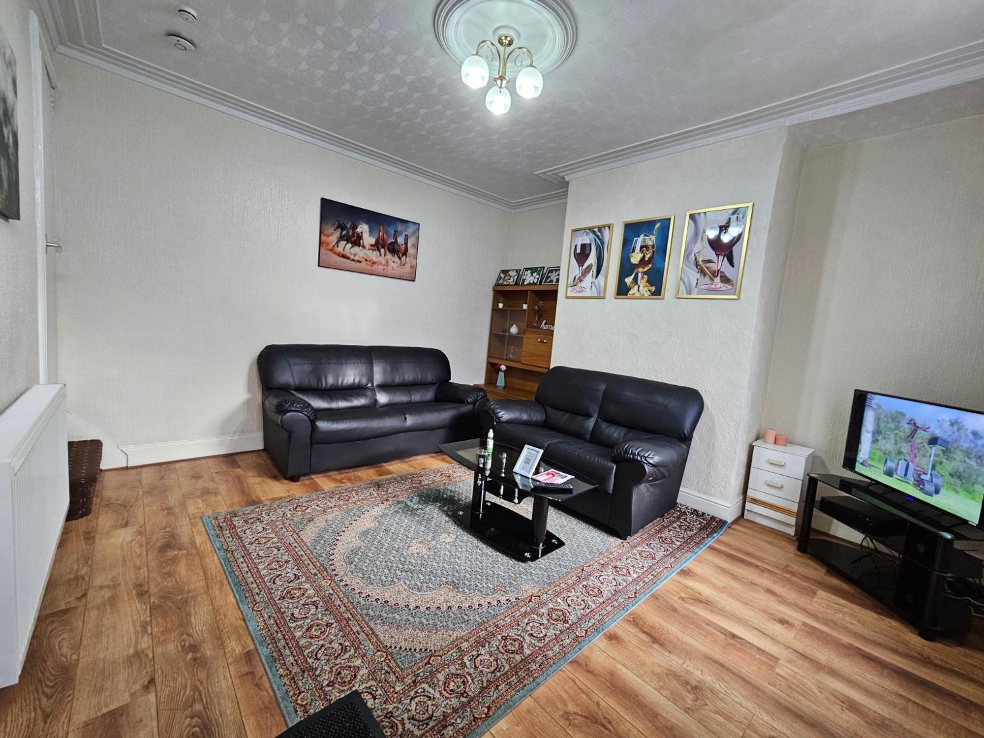 Hotel Bright Sunny, Double Bed With Garden, Tv And Wi-Fi Leeds  Exterior foto